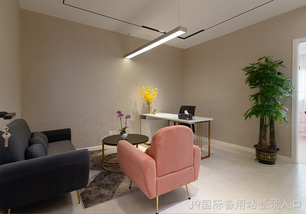 J9国际备用站登录入口女性健康管理中心办公室